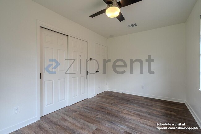 Building Photo - 4111 Beran Dr
