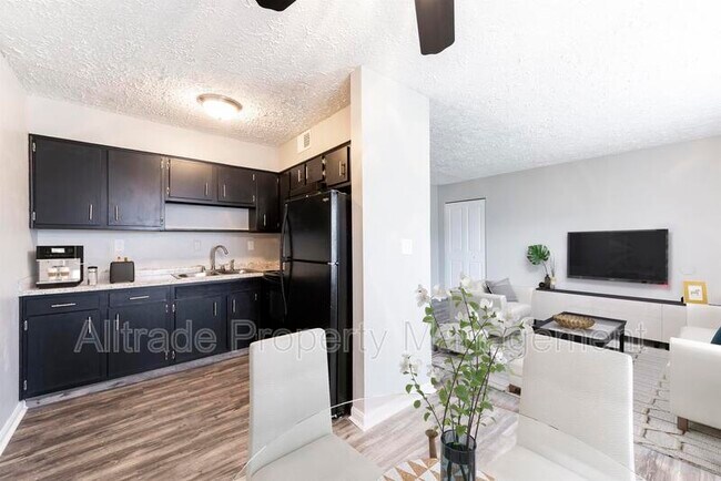 Building Photo - 4909 Cawood Dr
