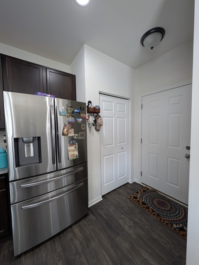 Building Photo - 3759 St James Ct
