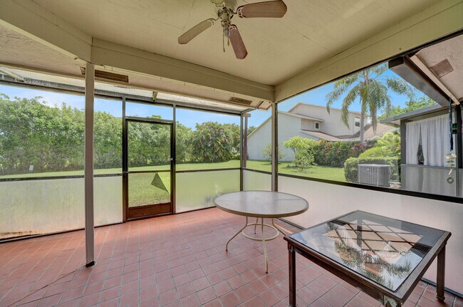 Building Photo - 6371 Toulon Dr