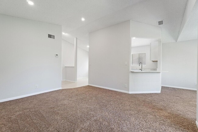 Building Photo - 6531 Chasewood Dr
