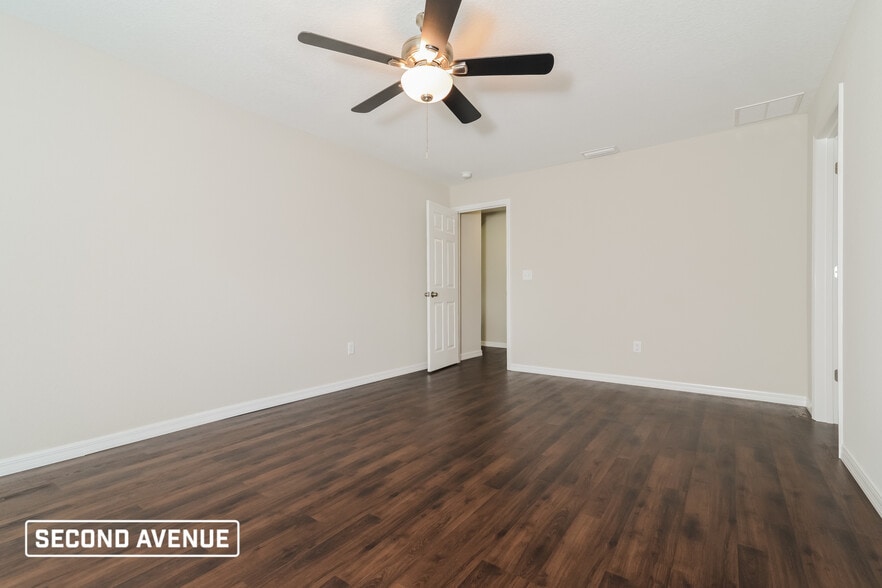 Building Photo - 15260 SW 43rd Ct