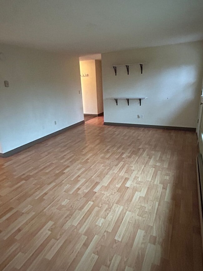 Building Photo - Beautiful 3 Bedroom 2 Bath Located in NW Corvallis!