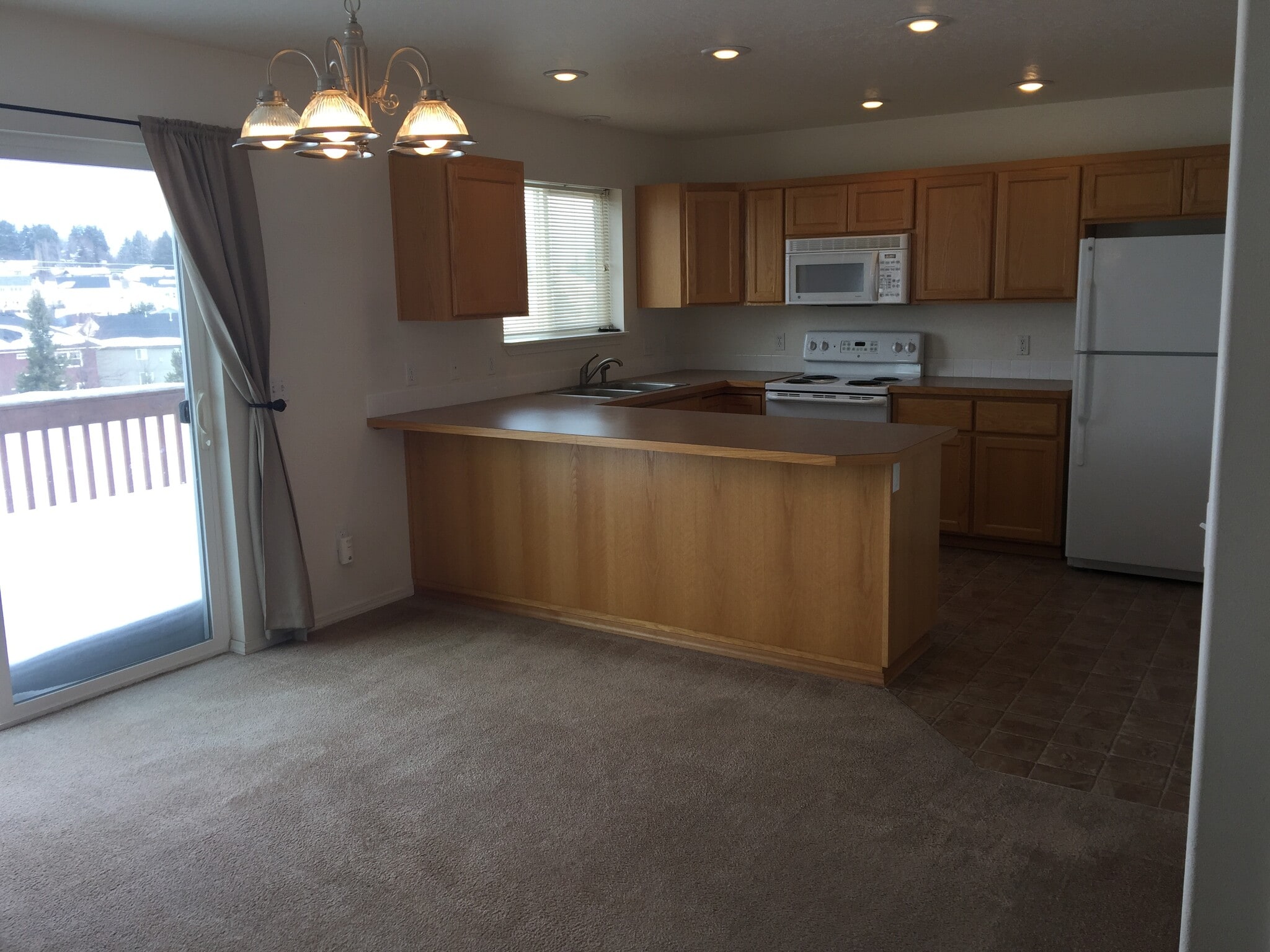 Building Photo - 1172 SW Lost Trail Dr