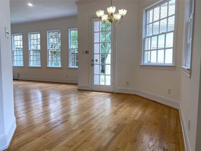 Building Photo - 3024 Rice Boulevard