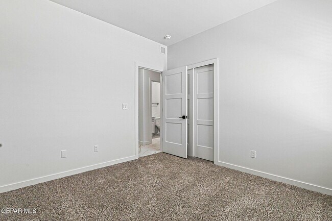 Building Photo - 13909 Paseo Perlas Dr
