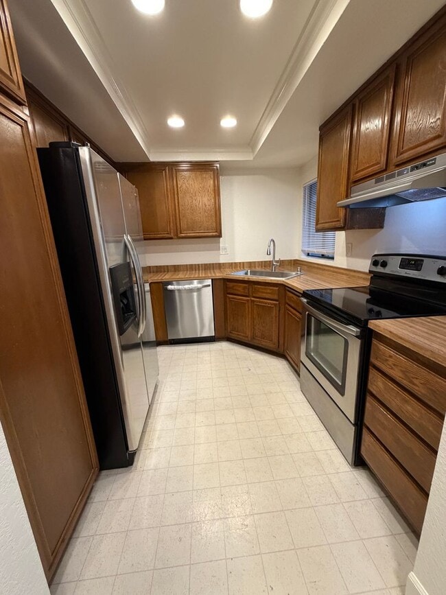 Building Photo - 1665 Braddock Ct