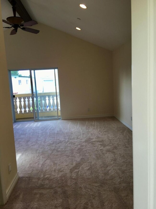 Building Photo - 2022 Plant Ave