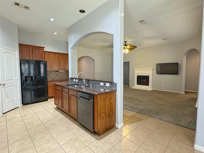 Building Photo - 1050 Forest Haven Ct