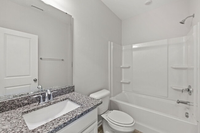 Building Photo - 1039 Commack Dr