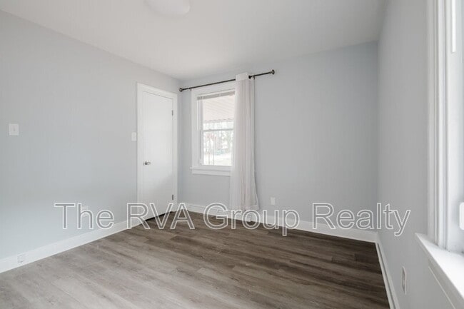 Building Photo - 4930 Bethlehem Rd