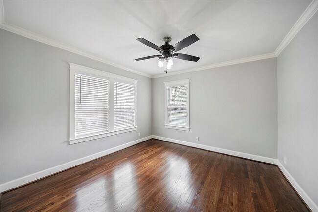 Building Photo - 813 Woodard St