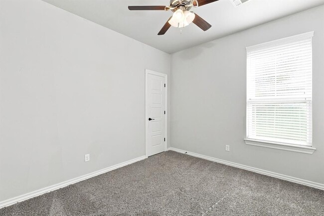 Building Photo - 5505 Painted Pony Rd