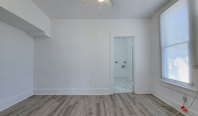 Building Photo - Charming 1-Bedroom Apartment in Sherman!