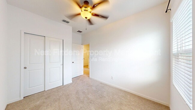 Building Photo - 358 Annies Pl