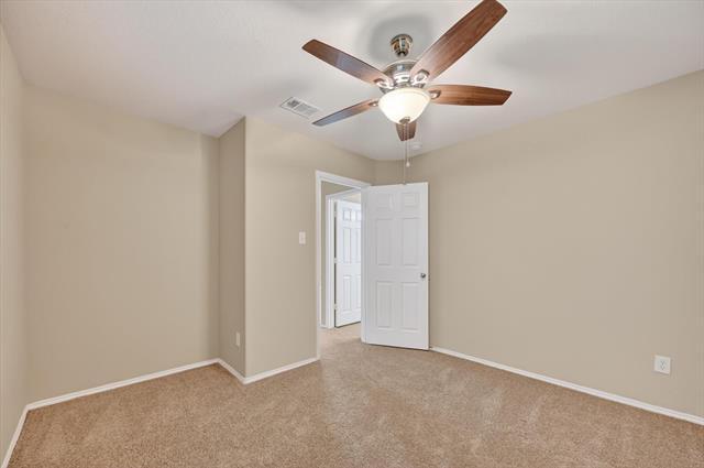 Building Photo - 5640 Lincolnwood Dr