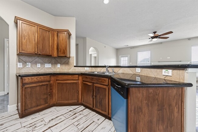 Building Photo - 2610 Argos Dr