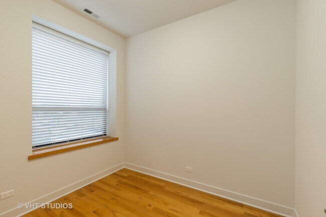 Building Photo - 5656 S Indiana Ave