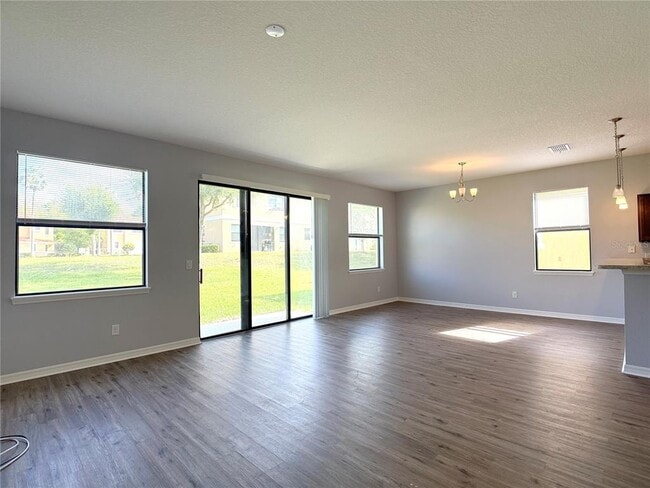 Building Photo - 1282 Clove Dr