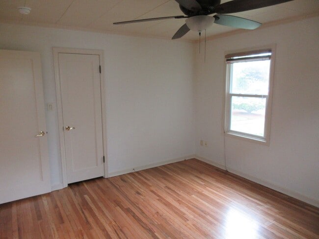 Building Photo - Three Bedroom Home in Keizer on corner lot