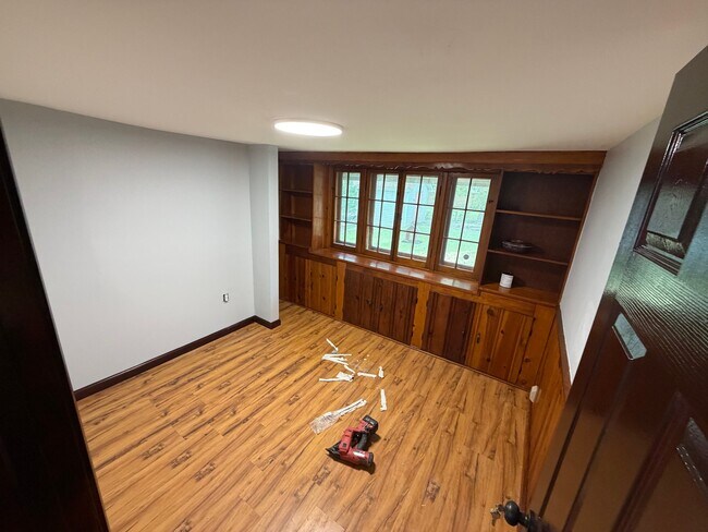 Building Photo - 9518 Marlowe Ave