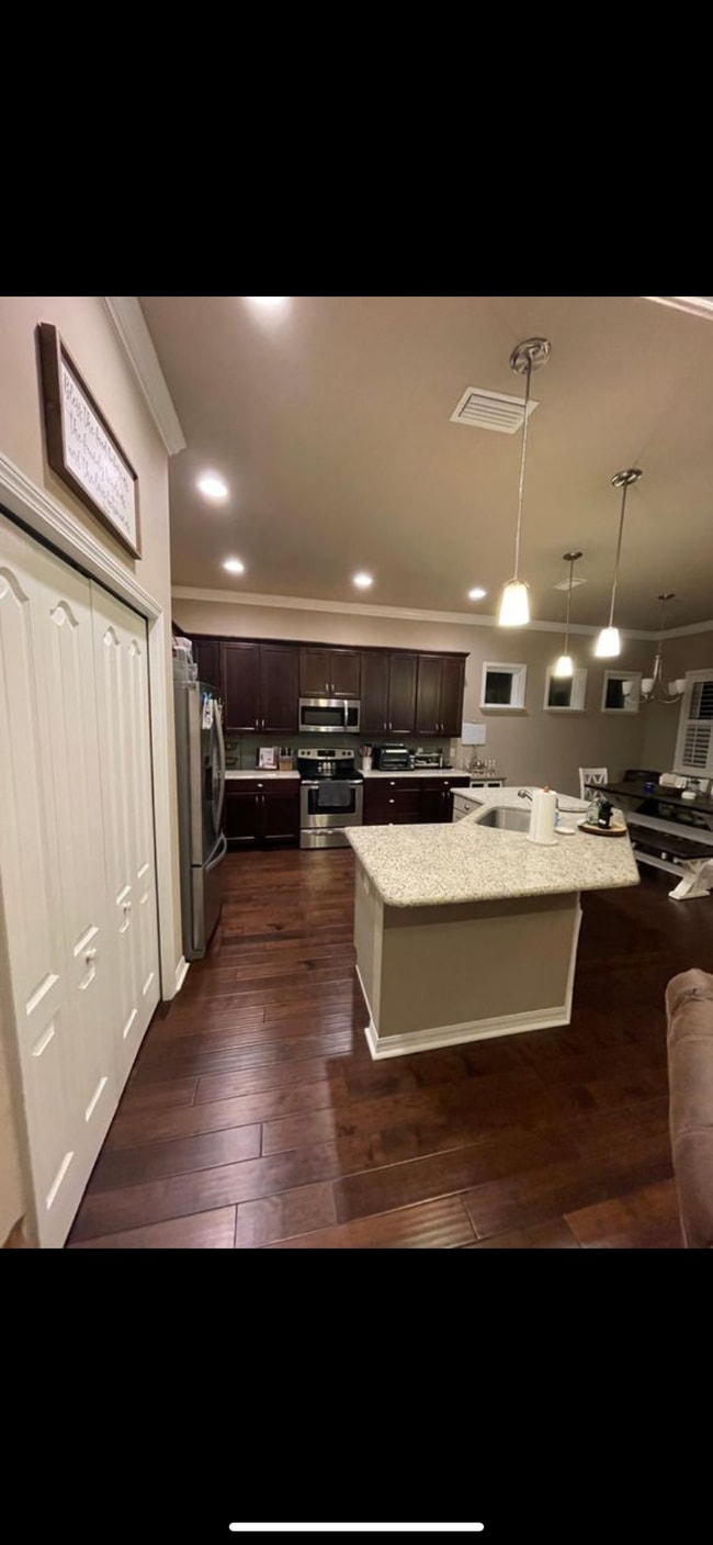 Building Photo - 6420 SW 50th St