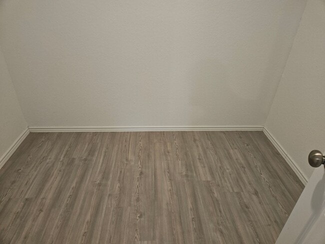 Building Photo - 4 Bedroom with 2 car garage