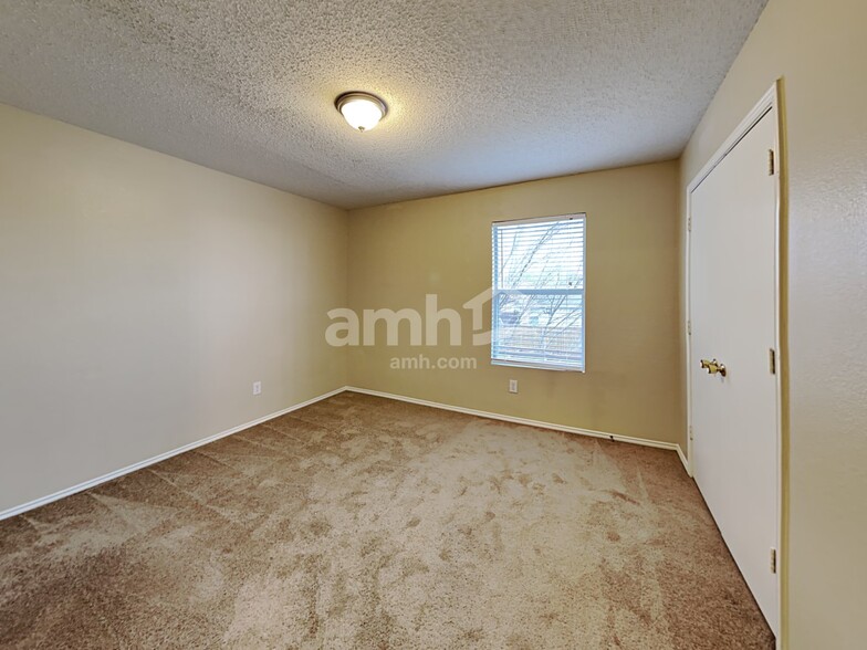 Building Photo - 2357 Bradford Pear Dr