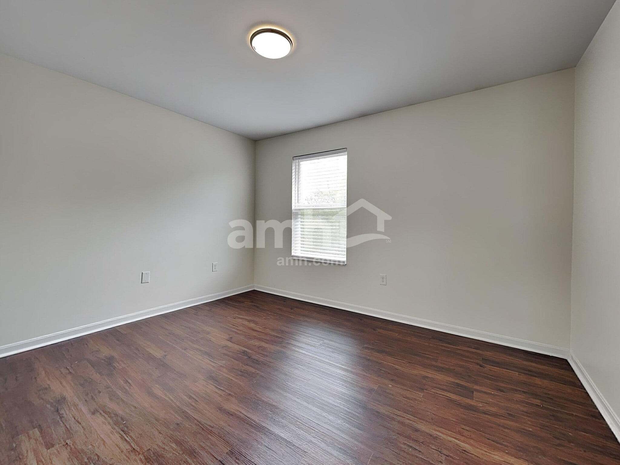 Building Photo - 2831 Coachlight Ln