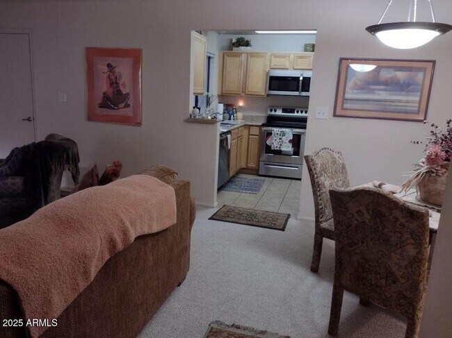 Building Photo - 10115 E Mountain View Rd