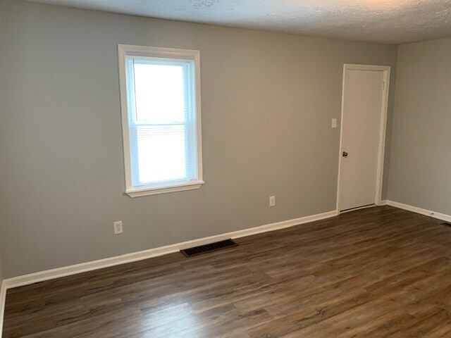 Building Photo - 5601 E 31st St