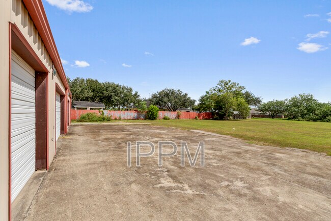 Building Photo - 16413 Wilson Rd