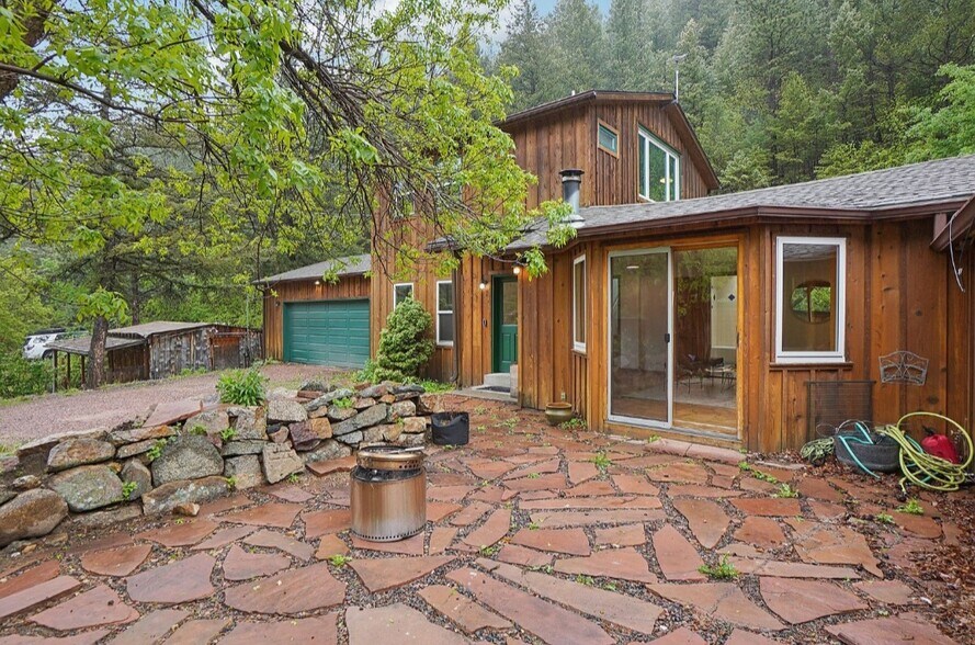 Building Photo - 8493 Lefthand Canyon Dr