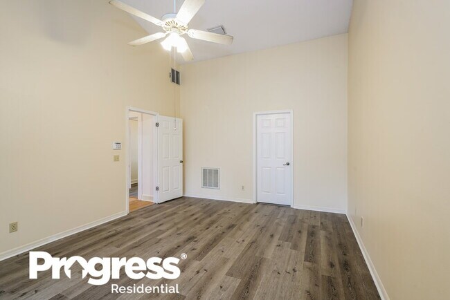 Building Photo - 2535 Arborwood Dr