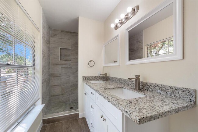 Building Photo - 5410 Forest Trails Dr