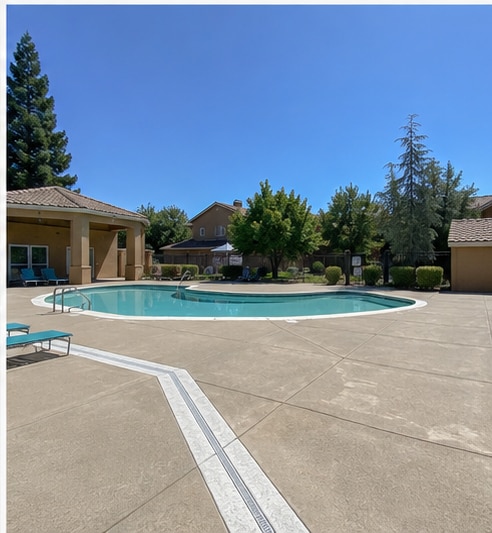 Building Photo - 2 BED 2 BATH CONDO IN GATED COMMUNITY WITH CLUBHOUSE AMENITIES