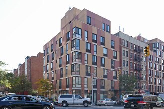 Building Photo - 1473  5th Avenue