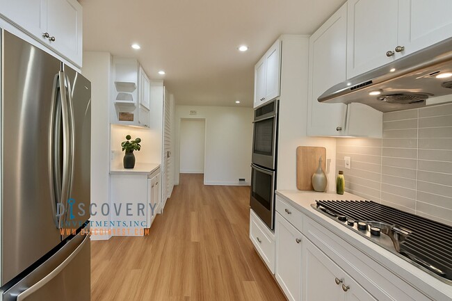 Building Photo - Modern Ranch-Style Retreat in the Oakland ...