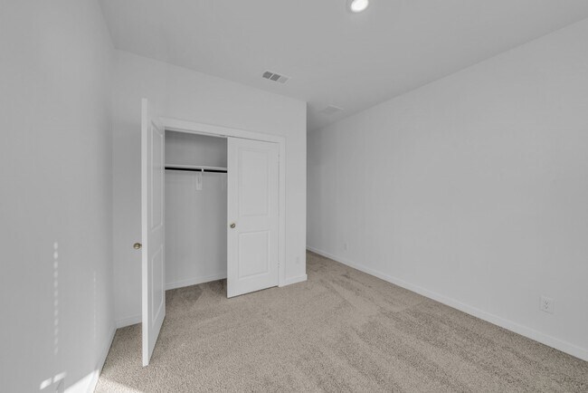 Building Photo - 3244 Loam Ln