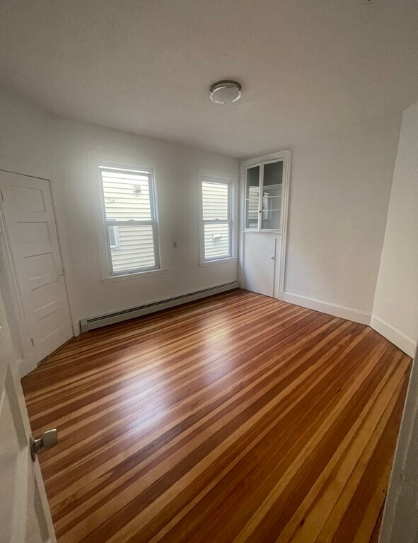 Building Photo - 40 Falcon St