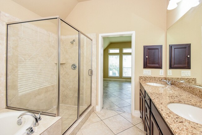 Building Photo - 10310 Rouken Glen Ct.