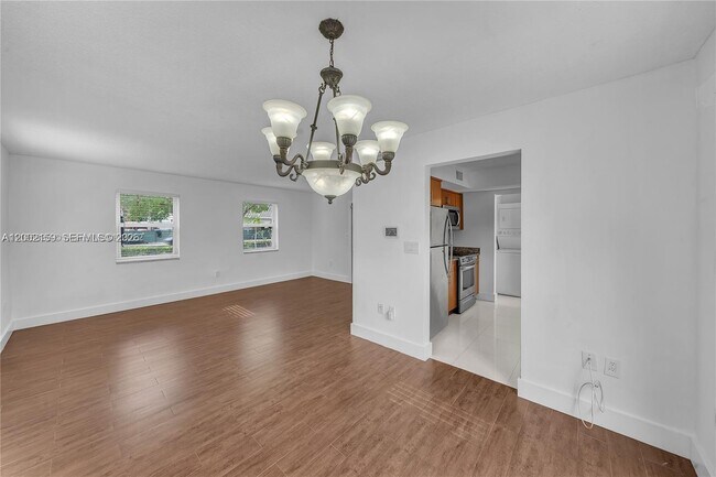 Building Photo - 247 Bird Rd