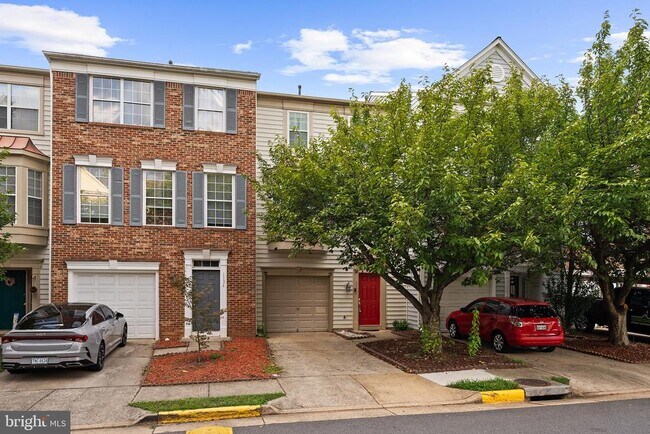 Building Photo - 1122 Cypress Tree Pl