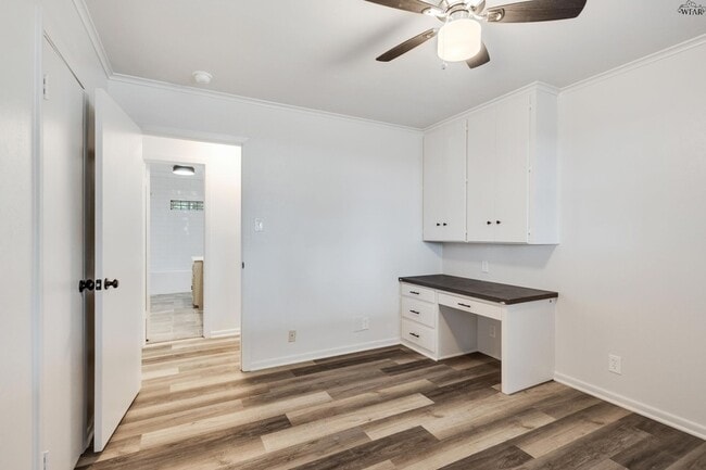 Building Photo - 2108 Granada Dr