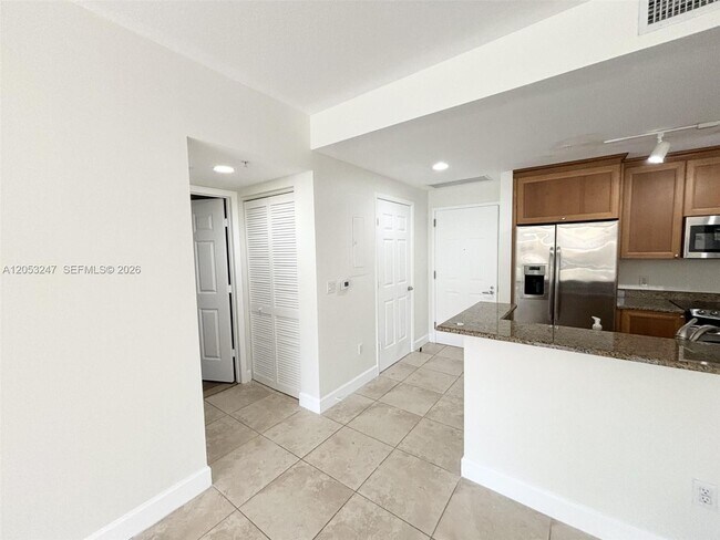 Building Photo - 55 Merrick Wy
