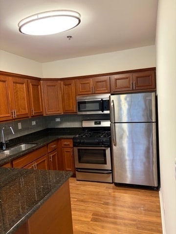 Building Photo - 625 Deerfield Rd