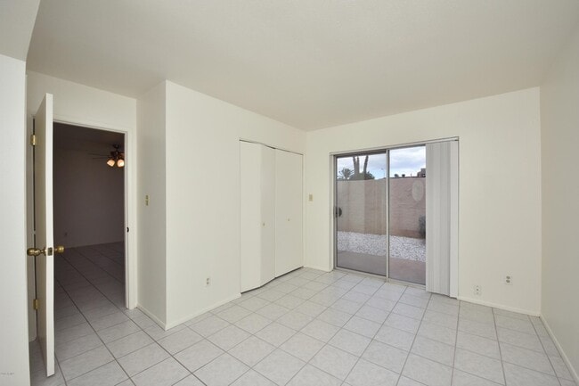 Building Photo - 8574 E Indian School Rd