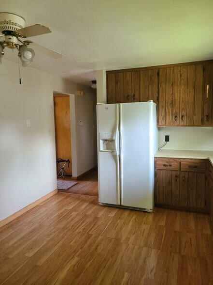Building Photo - 297 Maylawn Ave
