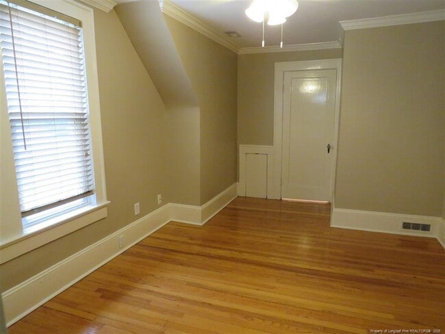 Building Photo - 202 Peach Tree St