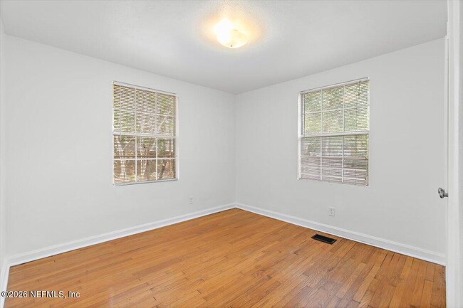 Building Photo - 3253 Corby St